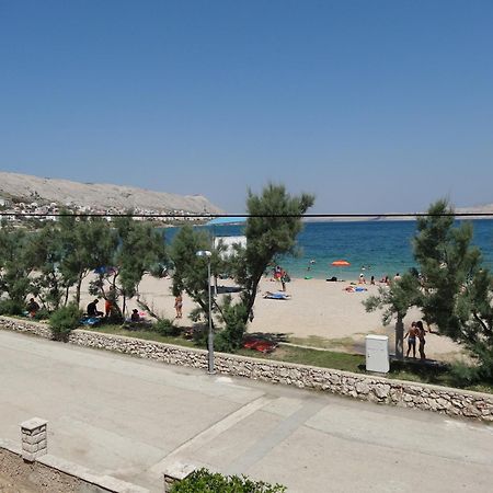 Rooms & Apartments Kaurloto Паг Екстер'єр фото
